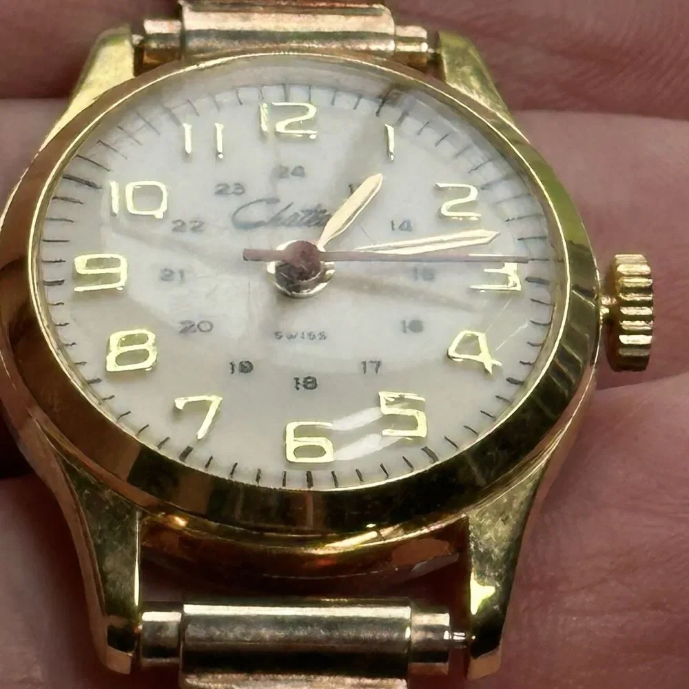 Vintage Chateau Swiss Manual Wind Wristwatch Gold Tone Works 28mm